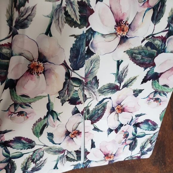 Watercolor Magnolia Pencil Skirt -2XL - Picture 2 of 6